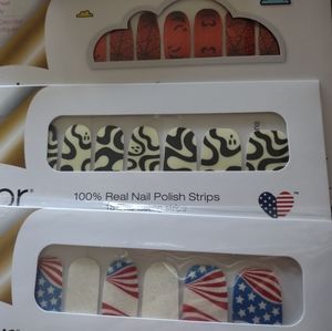 8 packs of Color Street Holiday Collection